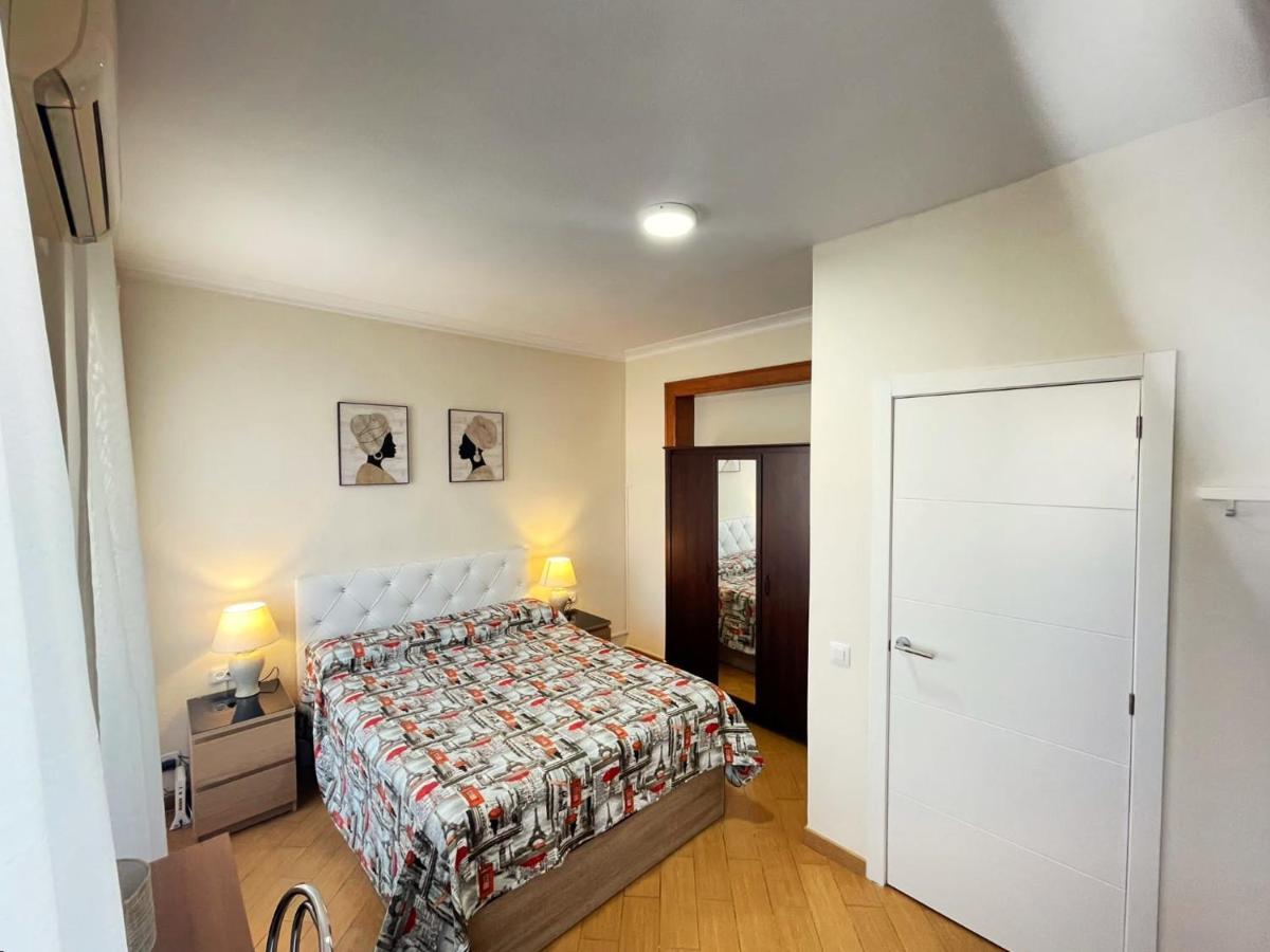 Rooms Nueva Valencia Barcelona Exterior foto